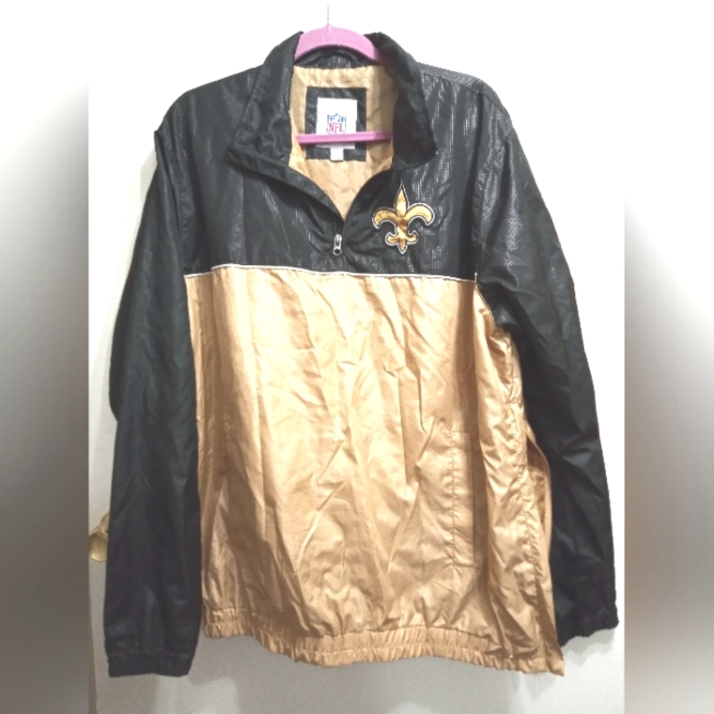 NFL. SIZE LG. New Orleans Saints. Black 🖤 and Gold